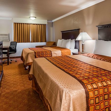 Lompoc Hotel Екстериор снимка